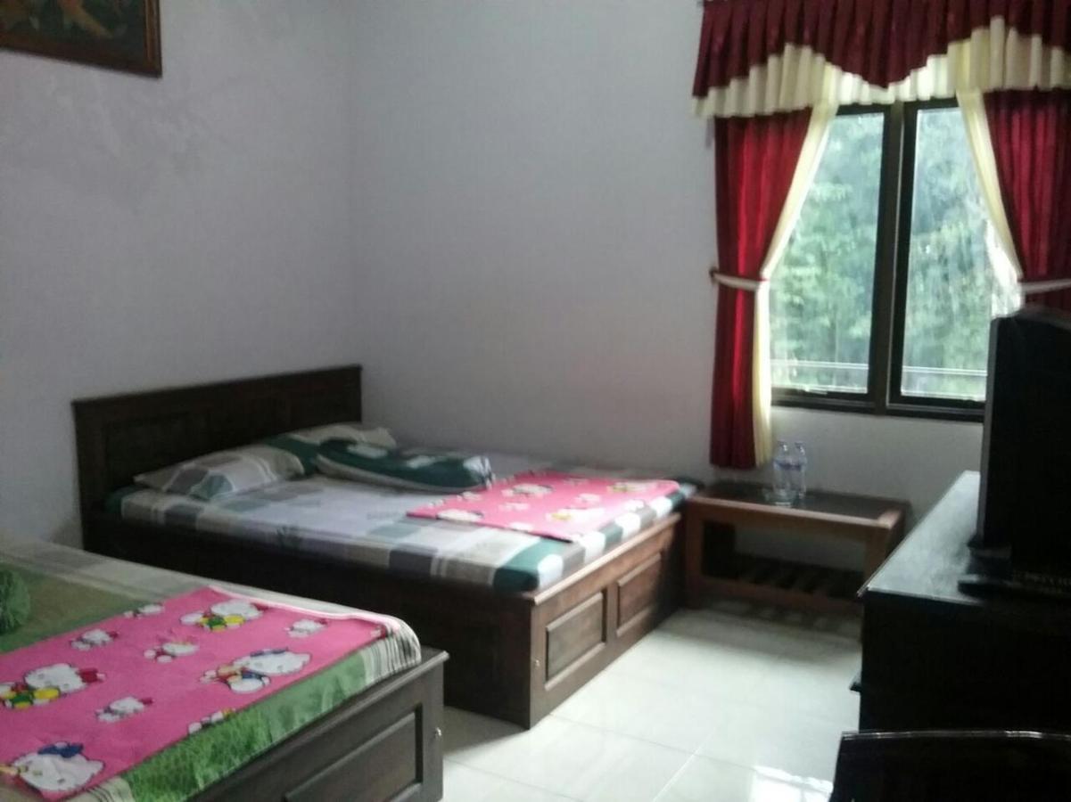 Hotel NGEBEL INDAH Esterno foto